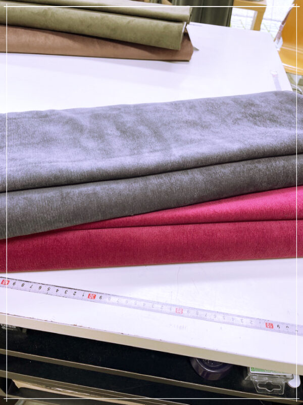 feiner leicht elastischer Babycord in coolen Farben