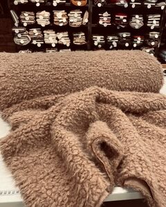 veganer "Schäfchenfellstoff", aus Italien