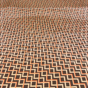 feiner Seidensatin eines deutschen Modelabels