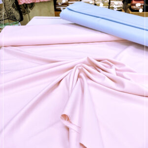 gestretchter, leichter Viscosegabardine eines deutschen Modelabels