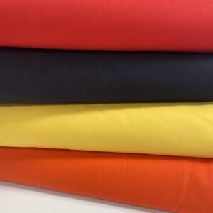 gestretchter, etwas volumiger Baumwollsweat Stoff