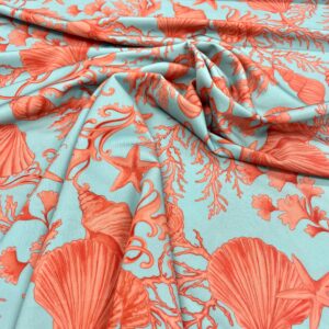 bedruckter, gestretchter Baumwollpopeline eines ital. Modelabels