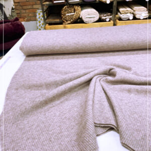 feiner Strickstoff
