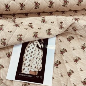 gesteppter, bedruckter Cordstoff eines ital. Modelabels