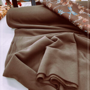 kuschliger Sweatshirtstoff in der Trendfarbe Braun
